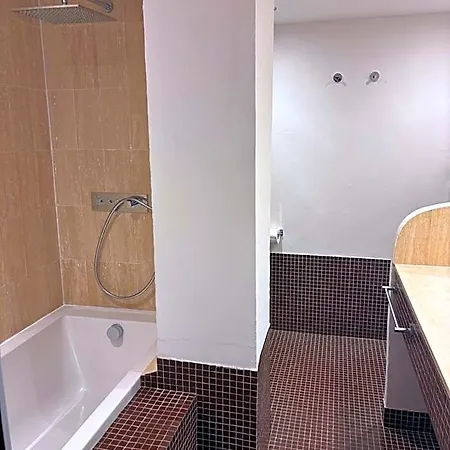 Hotel apartamentowy Carlina